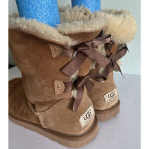 UGG Australia 1002954 Bailey Bow II Cold Weather Boots Women's Footwear Sz 8